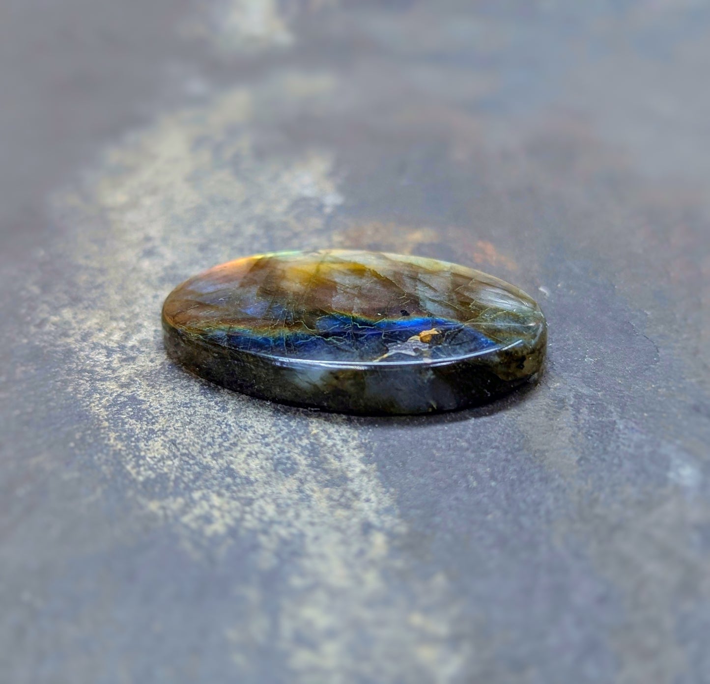 Rainbow Labradorite Cabachon 58 Carats