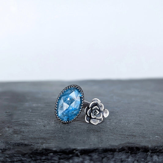 Gemmaflora Collection: Blue Kyanite and Succulent Sterling Silver Open Band Ring