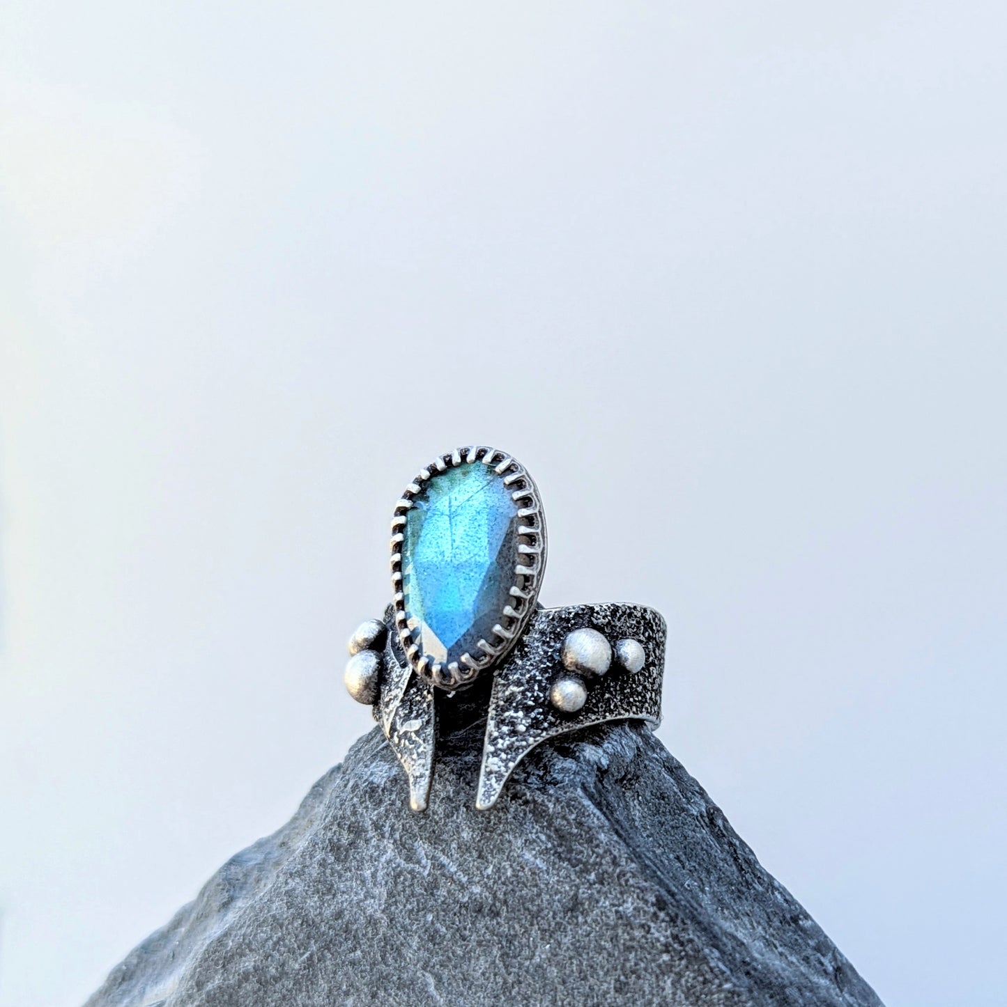 Brutalist Labradorite Ring, size 6.5