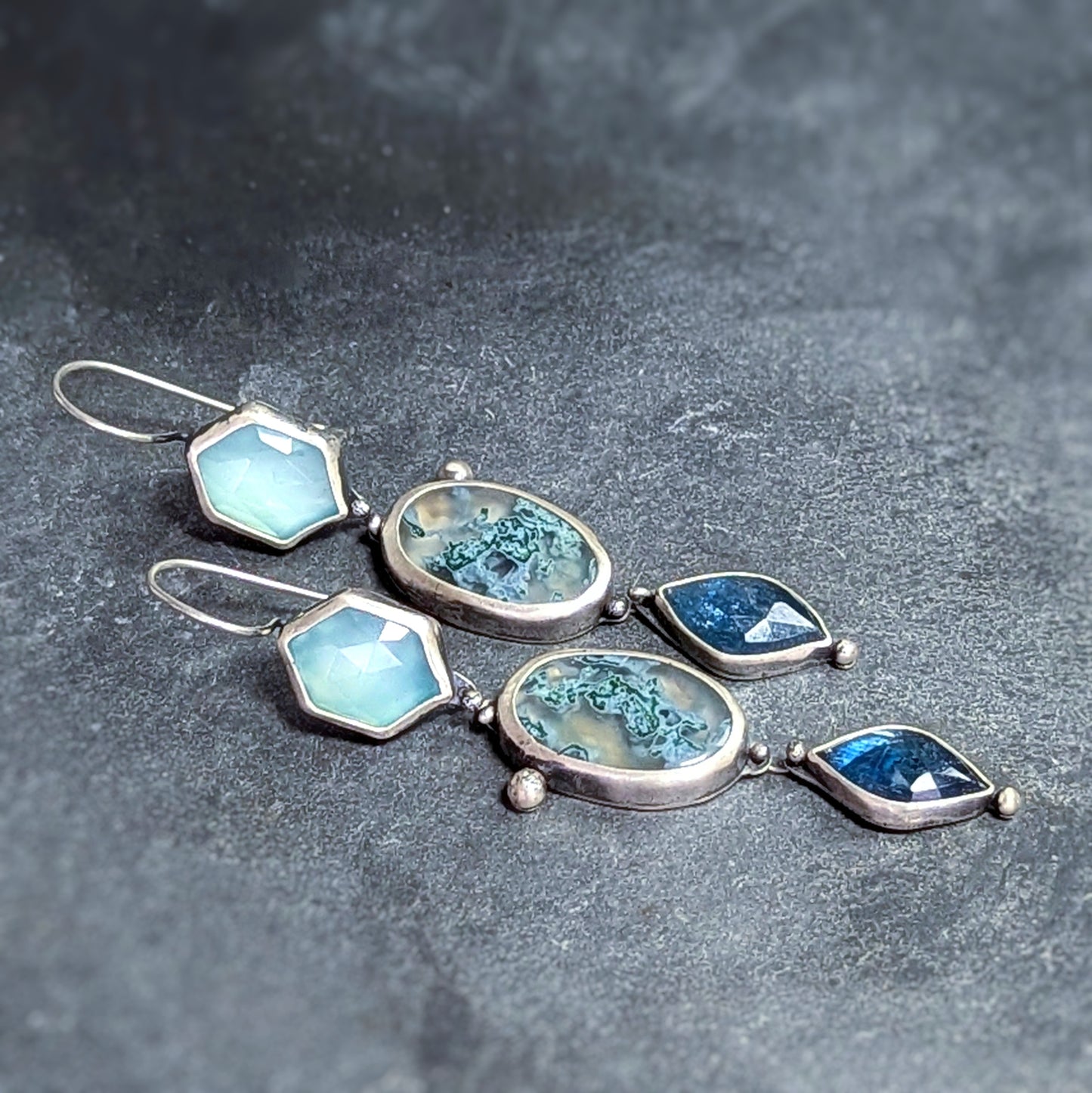 Bijoux Ensemble: Sterling Silver Gemstone Cascade Artisan Earrings with Kyanite, Chalcedony, and Agate