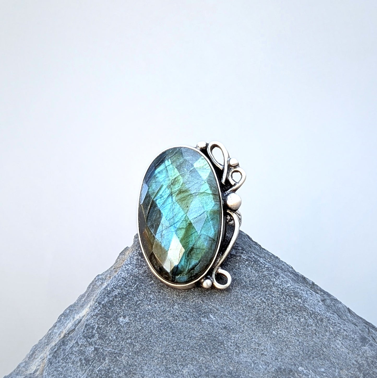 Flourish Labradorite Statement Ring 3
