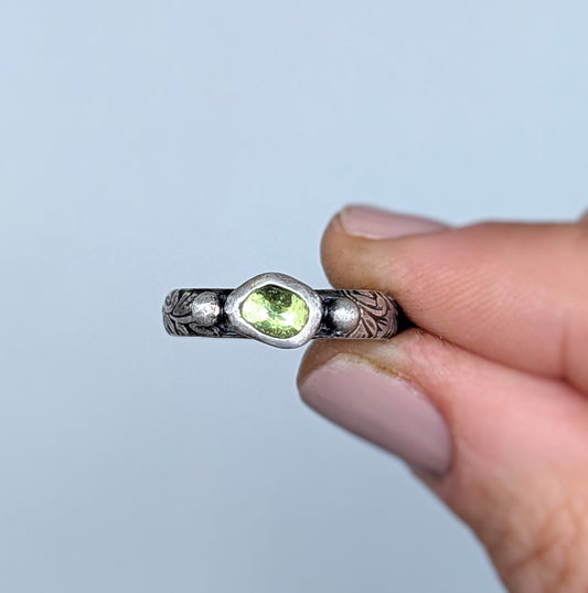 Dainty Faceted Peridot Sterling Silver Artisan Ring, size 8