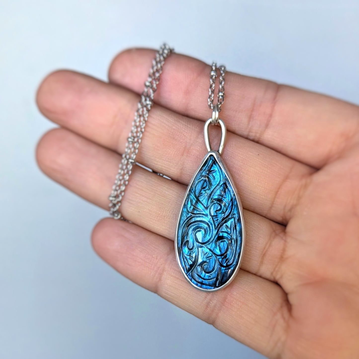 Aurora Bloom Necklace 2