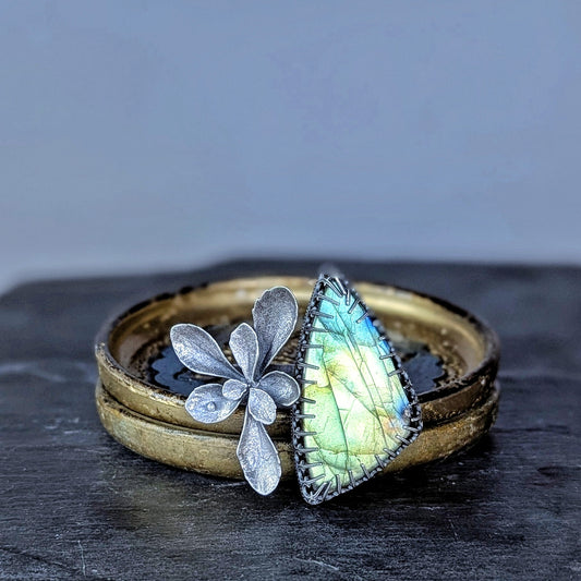 Gemmaflora Maxima: Green Labradorite and Sterling Silver Cast Succulent Artisan Statement Ring