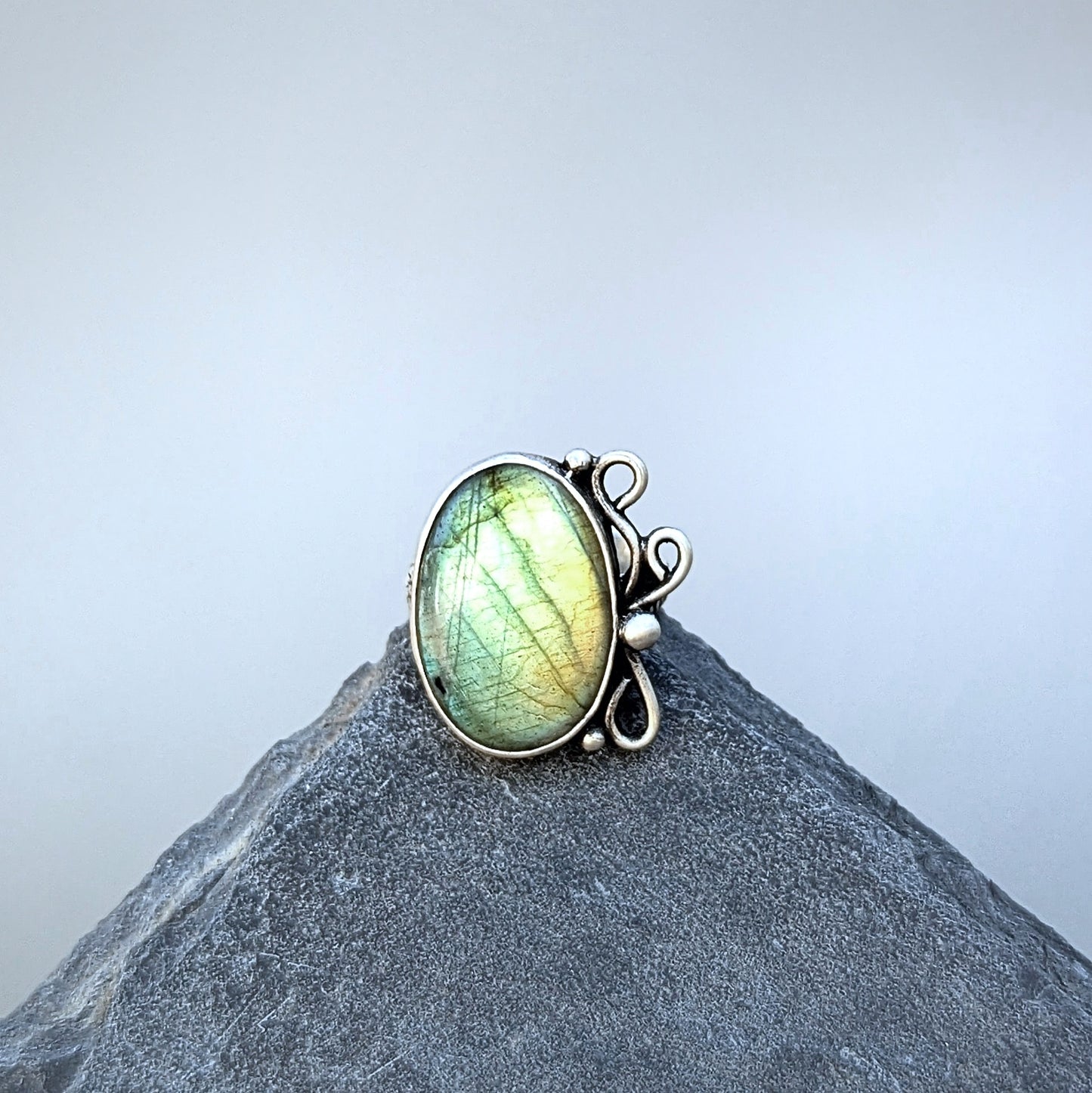 Flourish Labradorite Statement Ring 2