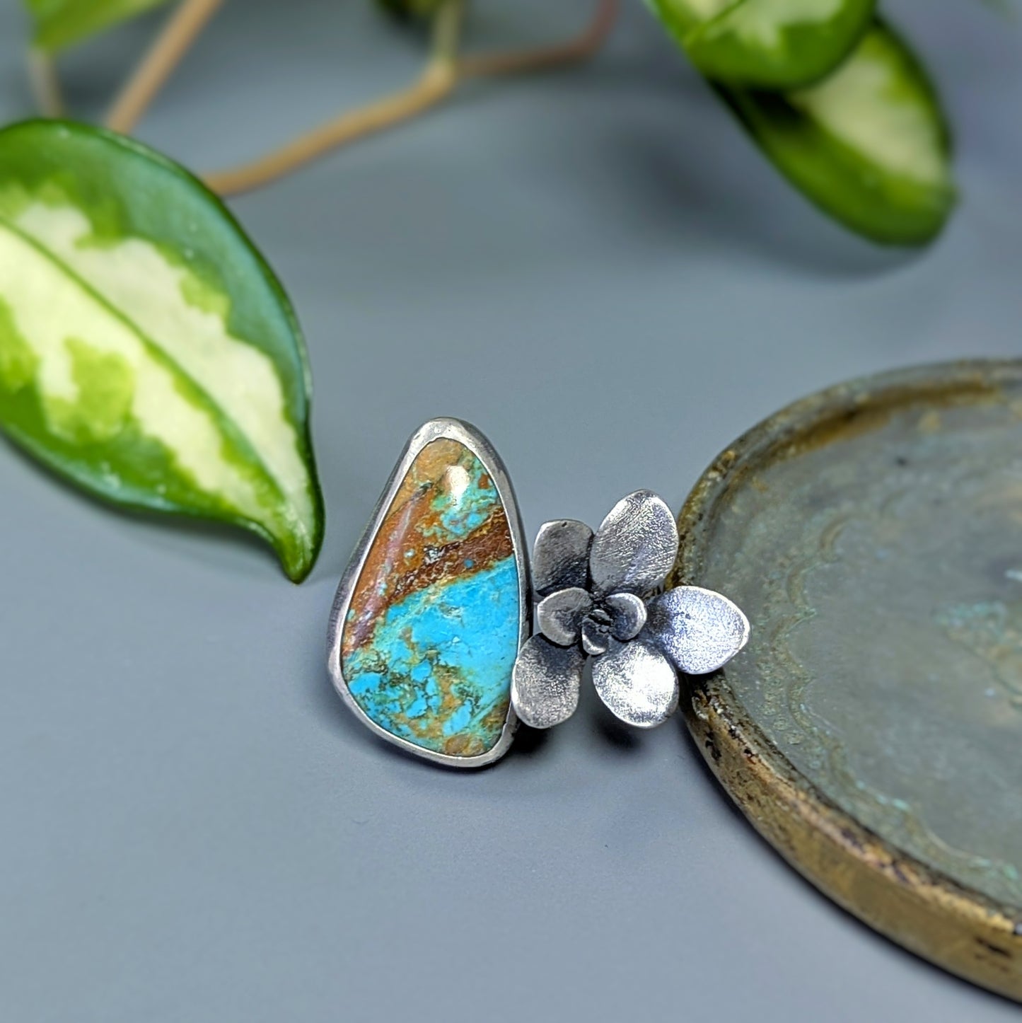 Gemmaflora Maxima: American Turquoise and Cast Sterling Silver Succulent Artisan Statement Ring